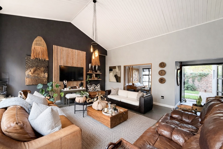 3 Bedroom Property for Sale in Meerhof North West